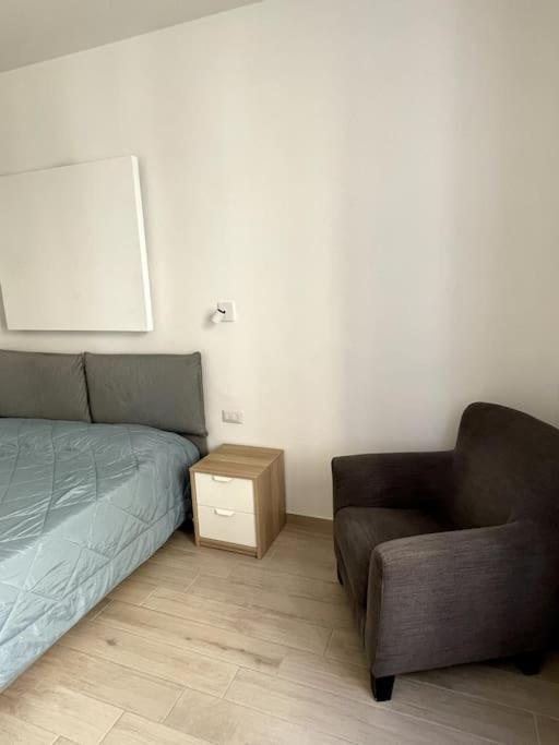 Domus Art Suites Merulana Rome Bagian luar foto