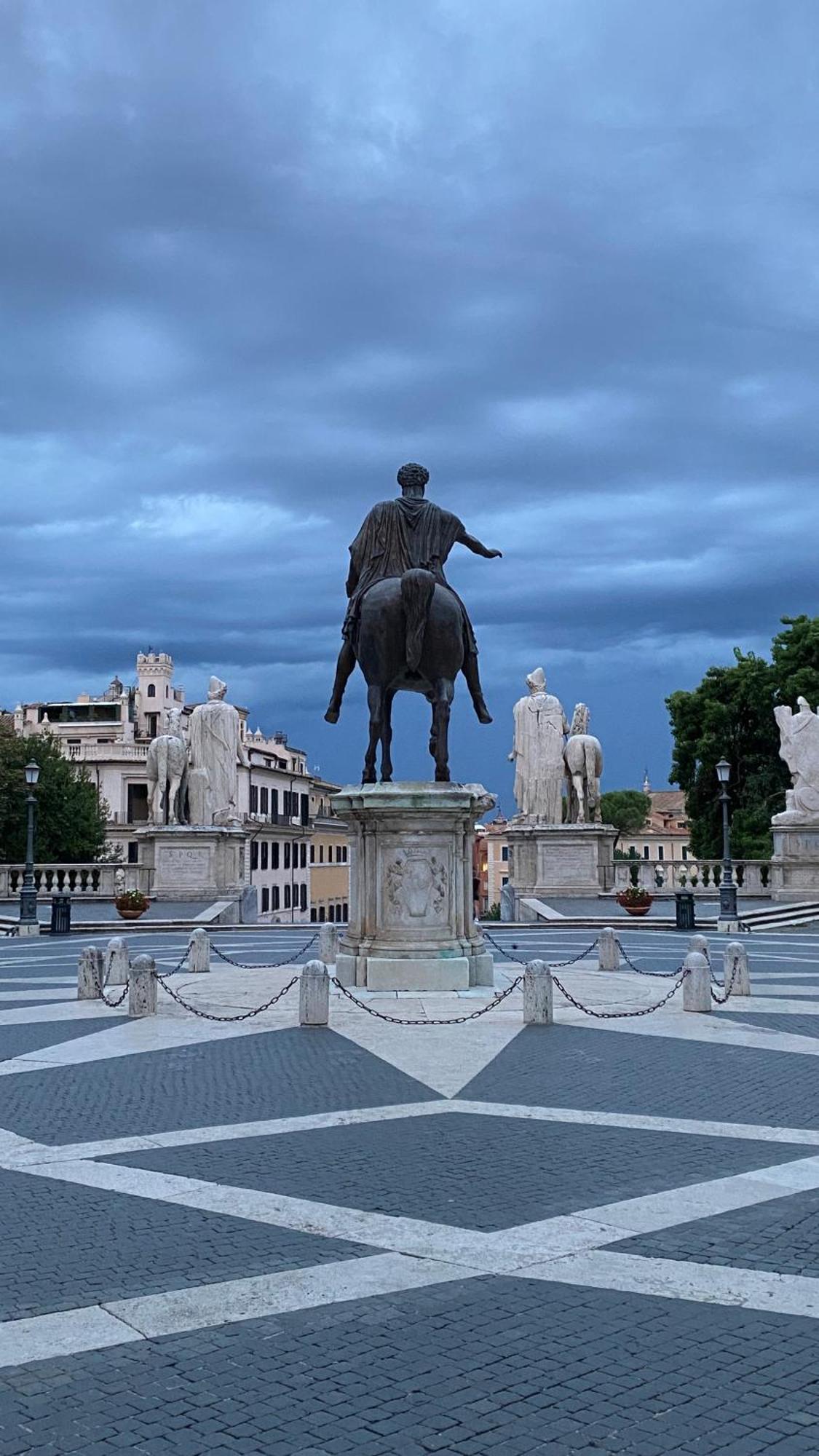 Domus Art Suites Merulana Rome Bagian luar foto